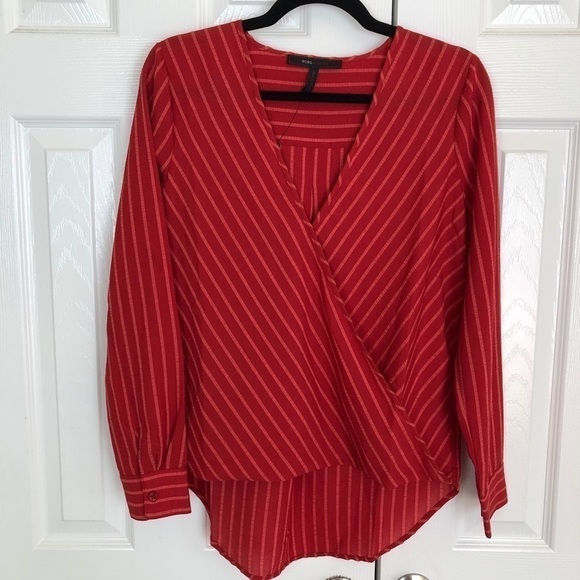 New BCBGMaxAzria Striped High-Low Faux Wrap Top - Picture 3 of 13